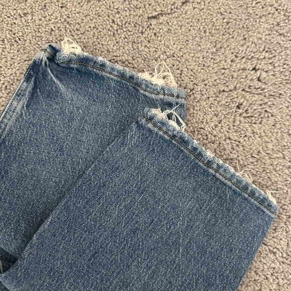 Agolde Riley Blue Distressed Denim Jeans - Picture 5 of 11